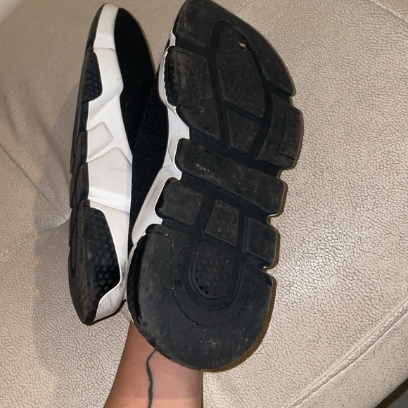 Authentic Balenciaga Sock Sneaker - Picture 4 of 7